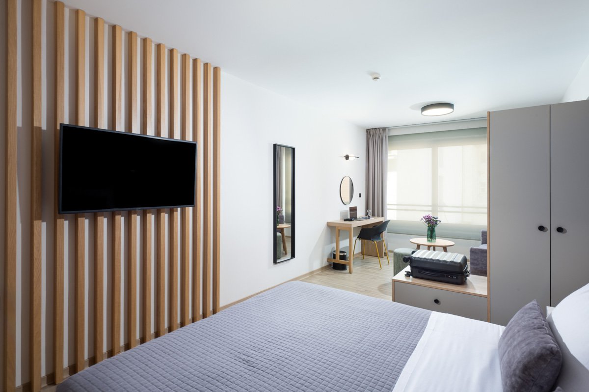 Enattica Suites, άνετο δωμάτιο με διπλό κρεβάτι