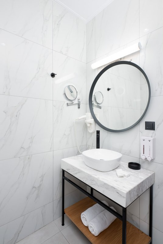 Enattica Suites, το μπάνιο